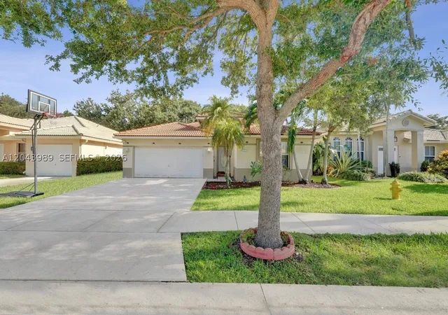 Photo 2 of Single family home for sale at 14003 N Cypress Cove Cir, Davie, FL 33325 | MLS# A12043989 | Listing updated on 2026-09-06
