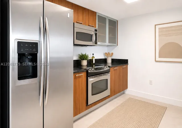 Photo 2 of Condo for sale at 1800 N Bayshore Dr #4102, Miami, FL 33132 | MLS# A12048715 | Listing updated on 2026-09-20