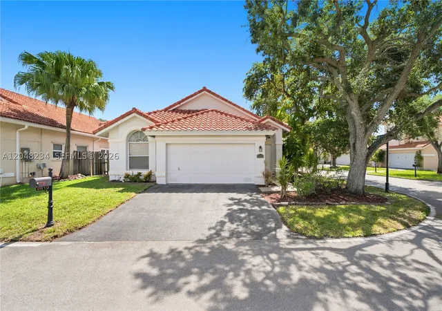 Photo 1 of Single family home for sale at 2810 Nw 70th Ave, Margate, FL 33063 | MLS# A12048234 | Listing updated on 2026-08-20