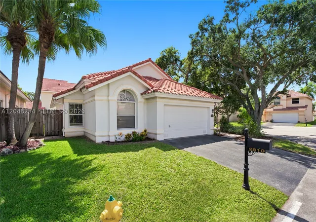 Photo 2 of Single family home for sale at 2810 Nw 70th Ave, Margate, FL 33063 | MLS# A12048234 | Listing updated on 2026-08-20