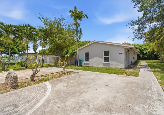Photo 3 of Multi family home for sale at 26410 Sw 138th Ct, Homestead, FL 33032 | MLS# A12048802 | Listing updated on 2026-09-12