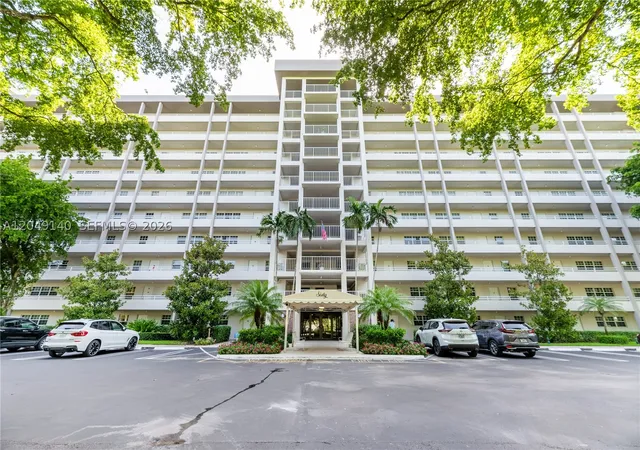 Photo 1 of Condo for sale at 605 Oaks Dr #607, Pompano Beach, FL 33069 | MLS# A12049140 | Listing updated on 2026-09-08