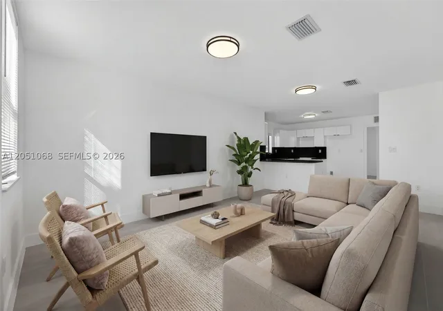 Photo 3 of Sale Pending at 10315 Sw 176th St, Miami, FL 33157 | MLS# A12051068 | Listing updated on 2026-10-05