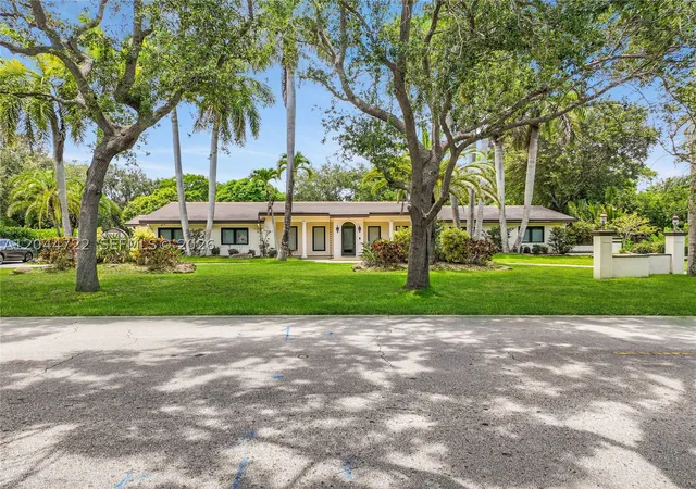 Photo 3 of Sale Pending at 6255 Sw 120th St, Pinecrest, FL 33156 | MLS# A12044722 | Listing updated on 2026-09-04