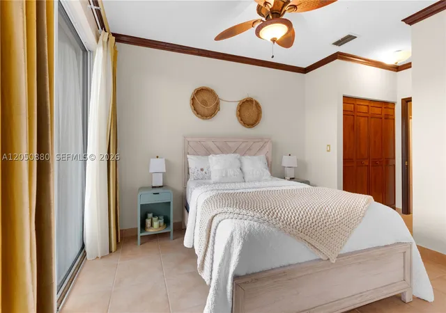 Photo 3 of Condo for sale at 21399 Marina Cove Cir #M-15, Aventura, FL 33180 | MLS# A12050880 | Listing updated on 2026-09-25