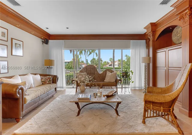 Photo 2 of Condo for sale at 21399 Marina Cove Cir #M-15, Aventura, FL 33180 | MLS# A12050880 | Listing updated on 2026-09-25