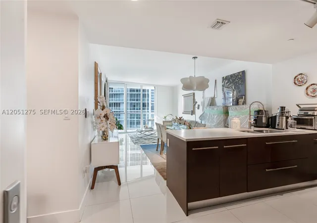 Photo 3 of Condo for sale at 475 Brickell Ave #3111, Miami, FL 33131 | MLS# A12051275 | Listing updated on 2026-09-10