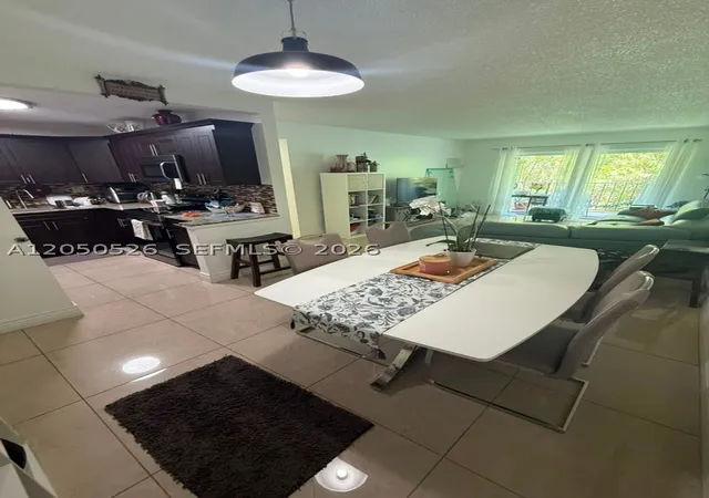 Listing Photo 4 - Condo for sale in Castillian Club Condominiums located at 9405 W Flagler St, Miami, FL 33174 - Unit #212D