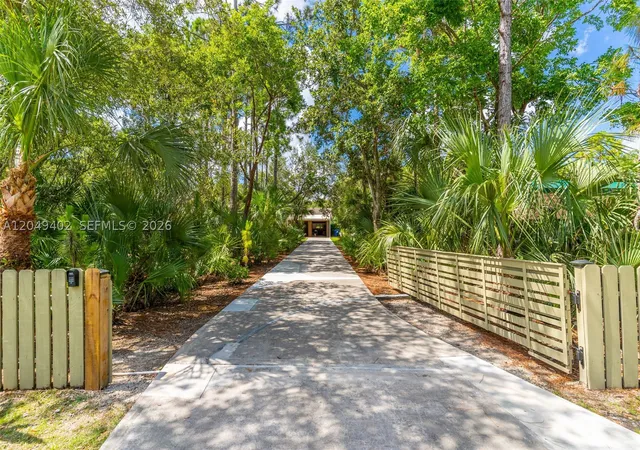 Photo 2 of Single family home for sale at 19120 Sw 270th St, Homestead, FL 33031 | MLS# A12049402 | Listing updated on 2026-08-26