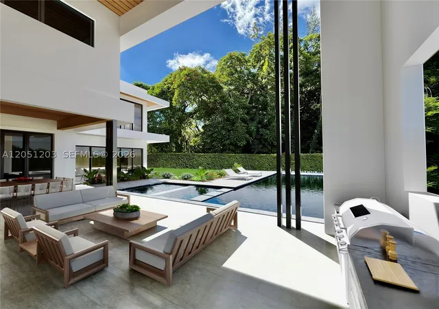 Photo 3 of Mansion for sale at 4640 Sunset Dr, Miami, FL 33143 | MLS# A12051203 | Listing updated on 2026-09-27
