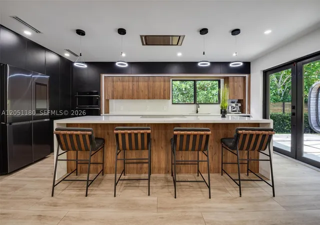 Photo 3 of Sale Pending at 10555 Ne 2nd Ave, Miami Shores, FL 33138 | MLS# A12051180 | Listing updated on 2026-08-28