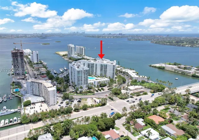Listing Photo 5 - Condo for sale in building located at 7900 Harbor Island Dr, Miami, FL 33141 - Unit #610
