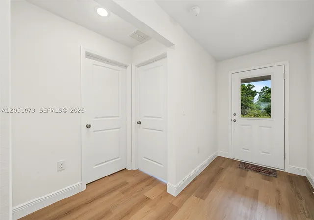 Photo 3 of Single family home for sale at 5526 Cortez Blvd, Sebring, FL 33872 | MLS# A12051073 | Listing updated on 2026-09-15