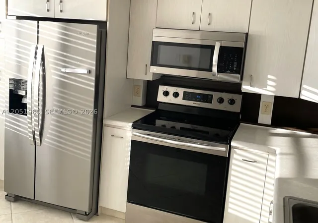 Photo 4 of Condo for sale at 2504 Antigua Ter #L4, Coconut Creek, FL 33066 | MLS# A12051085 | Listing updated on 2026-08-26