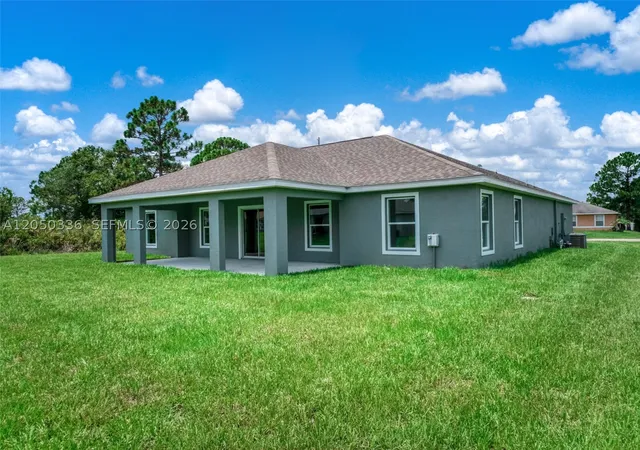 Photo 3 of Single family home for sale at 5618 Cortez Blvd, Sebring, FL 33872 | MLS# A12050336 | Listing updated on 2026-09-15