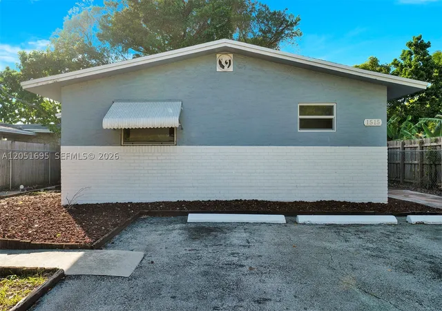 Photo 3 of Multi family home for sale at 1515 Nw 2nd Ave, Fort Lauderdale, FL 33311 | MLS# A12051695 | Listing updated on 2026-09-16