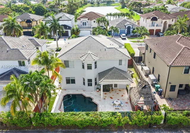Photo 2 of Single family home for sale at 6504 Sw 166th Ct, Miami, FL 33193 | MLS# A12050702 | Listing updated on 2026-09-09