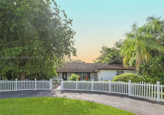 Photo 3 of Single family home for sale at 23595 Sw 152nd Ave, Homestead, FL 33032 | MLS# A12050251 | Listing updated on 2026-09-03