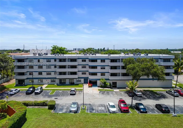 Photo 3 of Condo for sale at 1891 N 61st Ave #B215, Hollywood, FL 33024 | MLS# A12047936 | Listing updated on 2026-09-08