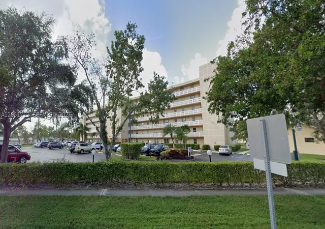 Photo 2 of Condo for sale at 441 Se 3rd St #505, Dania, FL 33004 | MLS# A12051713 | Listing updated on 2026-08-30