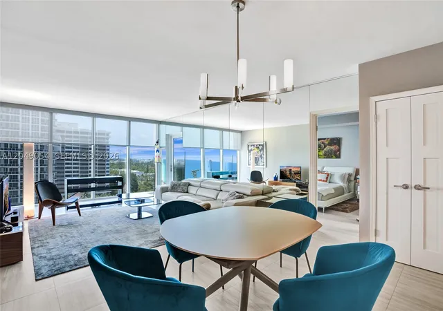 Listing Photo 3 - Condo for sale in building located at 10275 Collins Ave, Miami, FL 33154 - Unit #1116