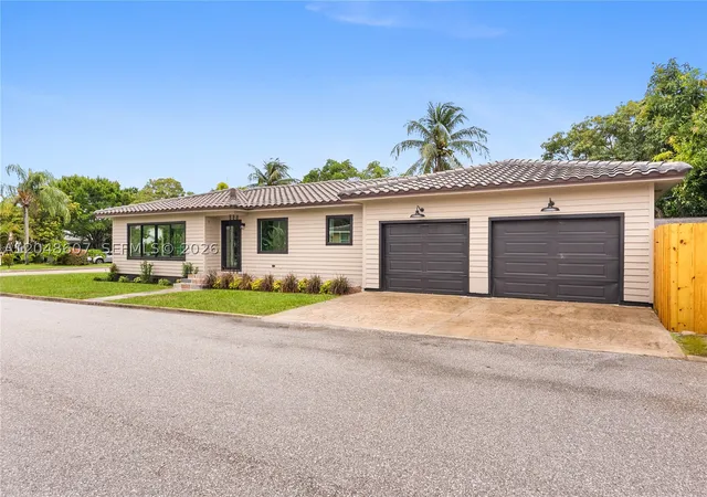 Photo 1 of Single family home for sale at 801 S Palmway, Lake Worth, FL 33460 | MLS# A12048607 | Listing updated on 2026-09-08