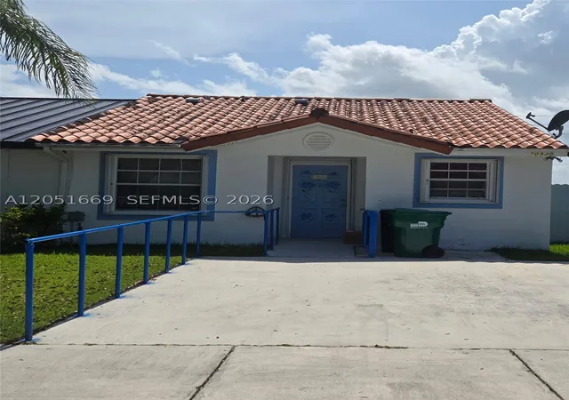 Photo 1 of Sale Pending at 20940 Sw 121st Ave, Miami, FL 33177 | MLS# A12051669 | Listing updated on 2026-09-10
