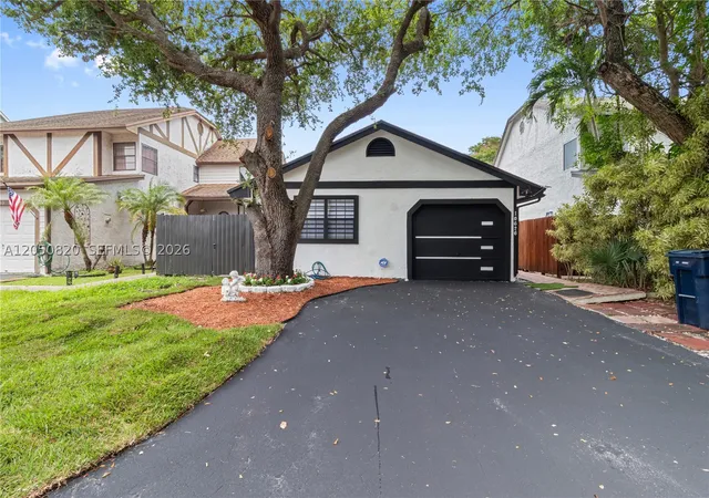Photo 1 of Single family home for sale at 10626 Sw 148th Ave Dr, Miami, FL 33196 | MLS# A12050820 | Listing updated on 2026-10-02