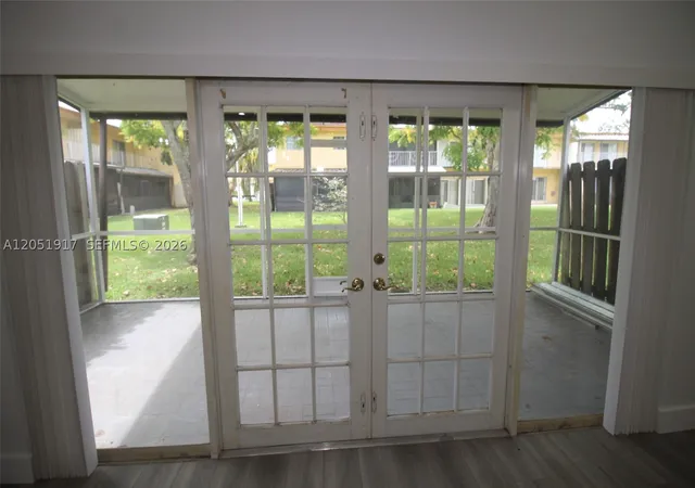 Listing Photo 4 - Condo for sale in building located at 8340 SW 154th Ave, Miami, FL 33193 - Unit #60