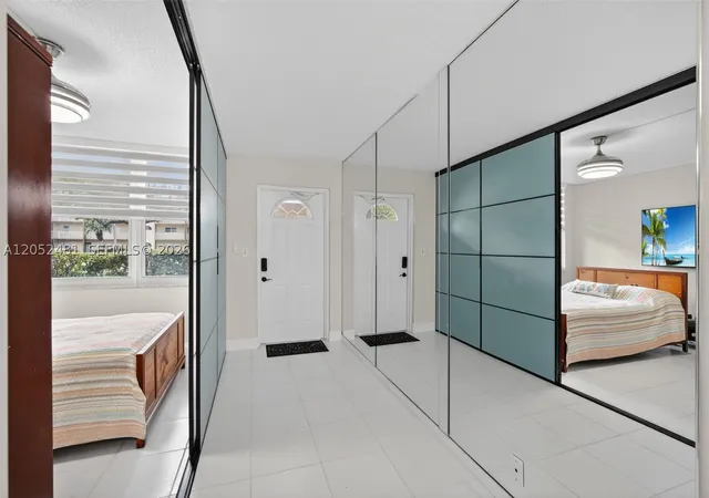 Listing Photo 5 - Condo for sale in building located at 8851 Sunrise Lakes Blvd, Sunrise, FL 33322 - Unit #116