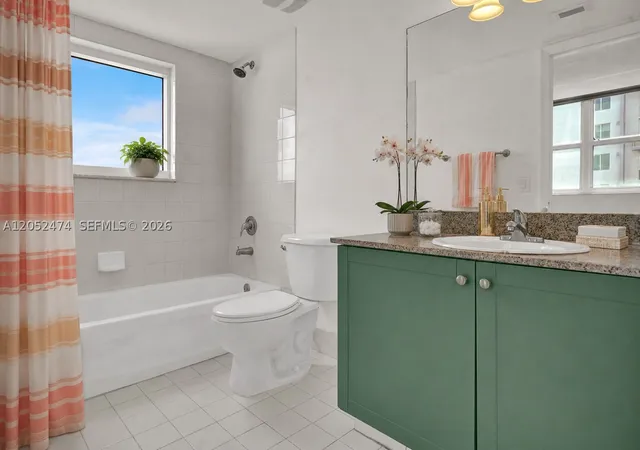 Listing Photo 4 - Condo for sale in building located at 60 Nw 37Th Ave, Miami, FL 33125 - Unit #608