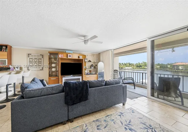 Photo 2 of Condo for sale at 801 Palm Trl #10, Delray Beach, FL 33483 | MLS# A12052199 | Listing updated on 2026-09-23