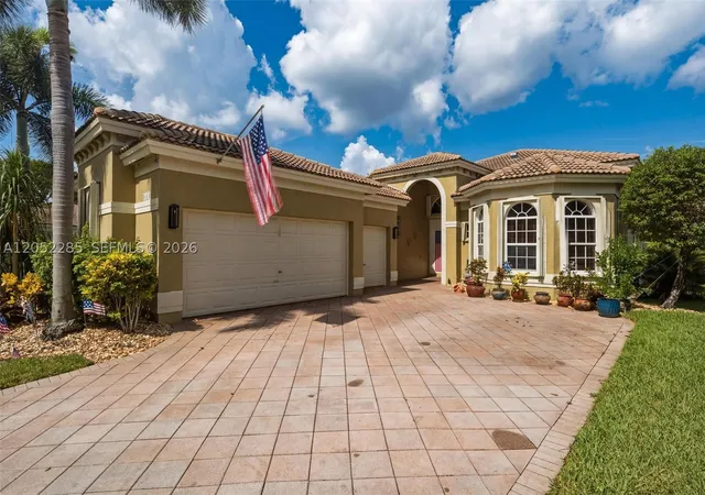 Photo 3 of Single family home for sale at 5818 Nw 126th Ter, Coral Springs, FL 33076 | MLS# A12052285 | Listing updated on 2026-09-02