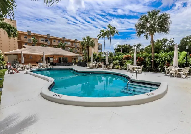 Photo 1 of Condo for sale at 2145 Pierce St #416, Hollywood, FL 33020 | MLS# A12050779 | Listing updated on 2026-09-15