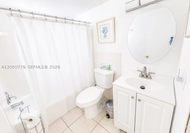 Photo 3 of Condo for sale at 2145 Pierce St #416, Hollywood, FL 33020 | MLS# A12050779 | Listing updated on 2026-09-15