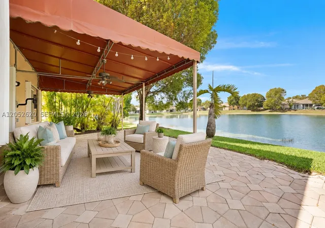 Photo 1 of Single family home for sale at 2002 Se 17th Ave, Homestead, FL 33035 | MLS# A12052620 | Listing updated on 2026-09-19