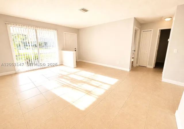 Photo 3 of Sale Pending at 96 Se Norfolk Blvd, Stuart, FL 34997 | MLS# A12053147 | Listing updated on 2026-10-02