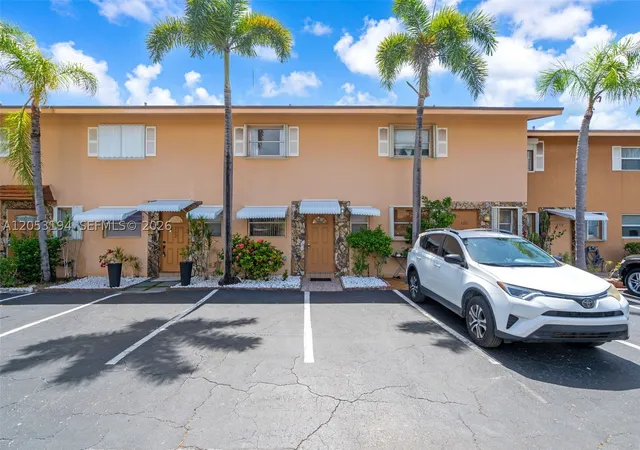 Photo 1 of Condo for sale at 450 Se 7th St #261, Dania Beach, FL 33004 | MLS# A12053194 | Listing updated on 2026-10-03