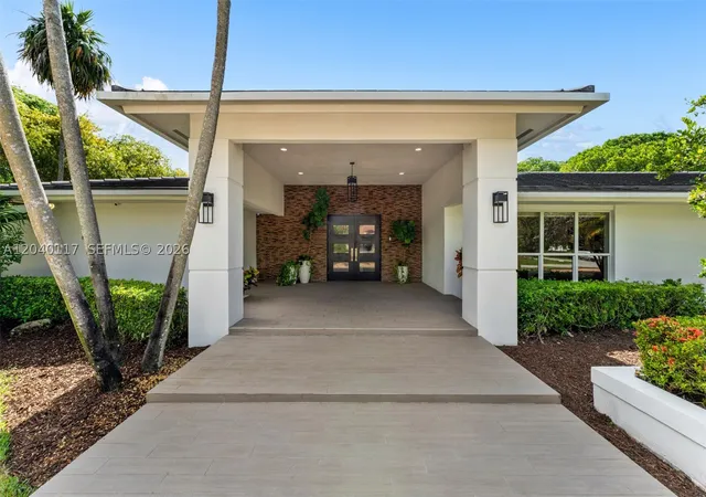 Photo 2 of Single family home for sale at 11721 Jacaranda Pl, Coral Gables, FL 33156 | MLS# A12040117 | Listing updated on 2026-09-13