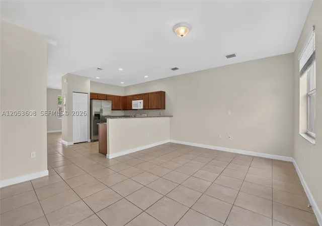 Photo 4 of Townhouse for sale at 9011 Sw 227Th St #2, Cutler Bay, FL 33190 | MLS# A12053608 | Listing updated on 2026-09-28
