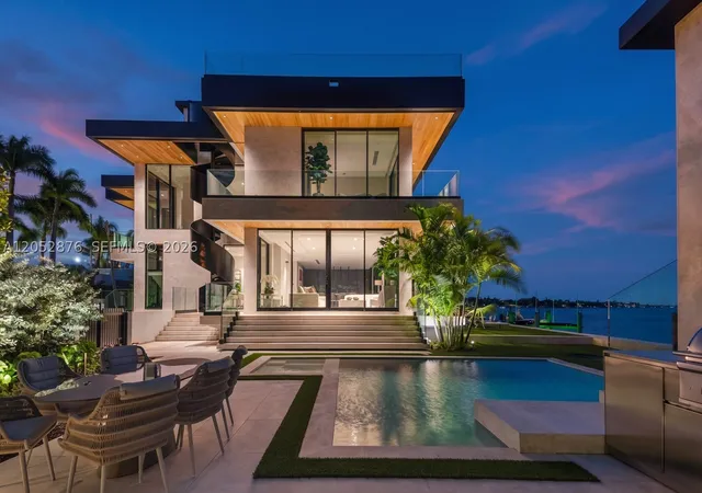 Photo 1 of Single family home for sale at 1141 N Biscayne Point Rd, Miami Beach, FL 33141 | MLS# A12052876 | Listing updated on 2026-09-05