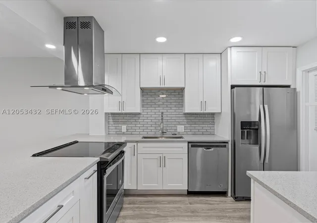 Photo 2 of Condo for sale at 3150 N Palm Aire Dr #406, Pompano Beach, FL 33069 | MLS# A12053432 | Listing updated on 2026-09-01