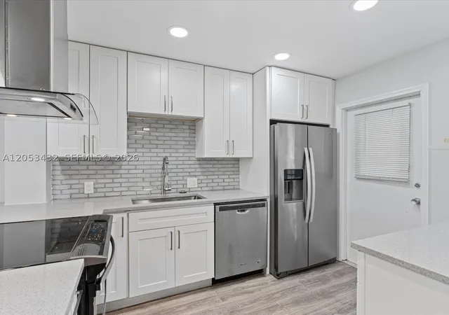 Photo 3 of Condo for sale at 3150 N Palm Aire Dr #406, Pompano Beach, FL 33069 | MLS# A12053432 | Listing updated on 2026-09-01