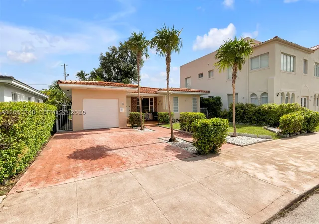 Photo 2 of Single family home for sale at 35 Oviedo Ave, Coral Gables, FL 33134 | MLS# A12053748 | Listing updated on 2026-09-24