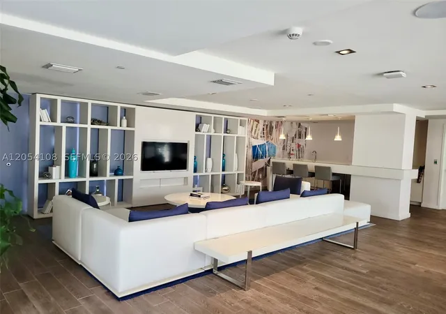 Photo 3 of Condo for sale at 4250 Biscayne Blvd #806, Miami, FL 33137 | MLS# A12054108 | Listing updated on 2026-08-26