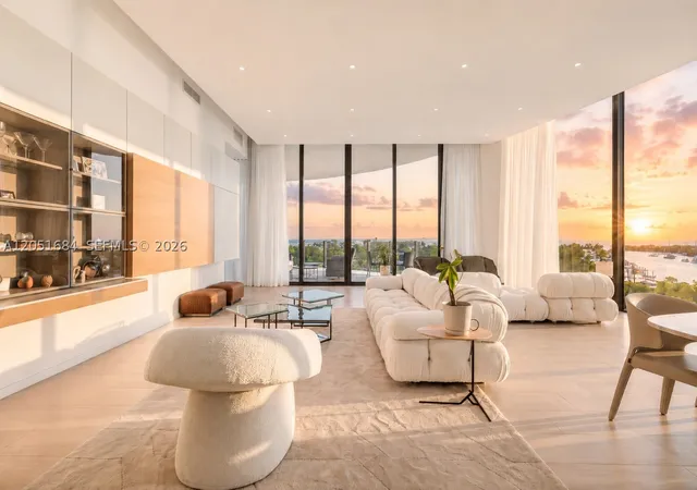 Photo 2 of Sale Pending at 2811 S Bayshore Dr #6A, Miami, FL 33133 | MLS# A12051684 | Listing updated on 2026-09-10