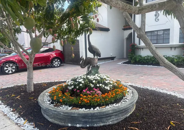 Photo 2 of Single family home for sale at 16401 Sw 141st Ave, Miami, FL 33177 | MLS# A12054414 | Listing updated on 2026-09-02