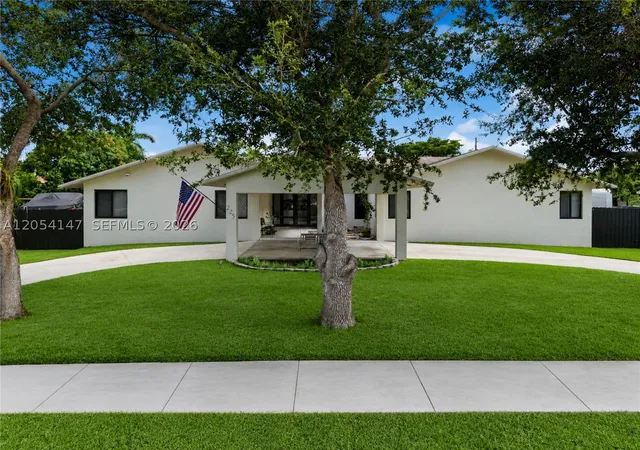 Photo 1 of Single family home for sale at 225 Nw 21st St, Homestead, FL 33030 | MLS# A12054147 | Listing updated on 2026-09-10