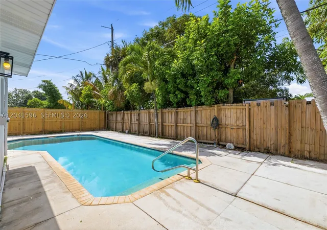 Photo 2 of Single family home for sale at 230 Nw 55th St, Oakland Park, FL 33309 | MLS# A12041596 | Listing updated on 2026-09-19