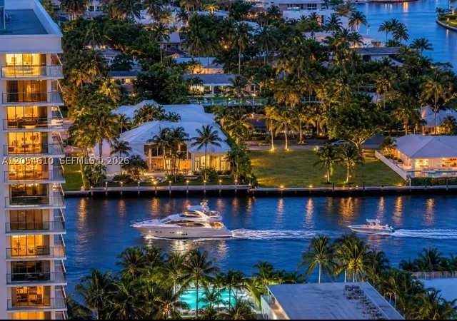 Photo 4 of Condo for sale at 2030 S Ocean Dr #1905, Hallandale Beach, FL 33009 | MLS# A12054610 | Listing updated on 2026-09-08